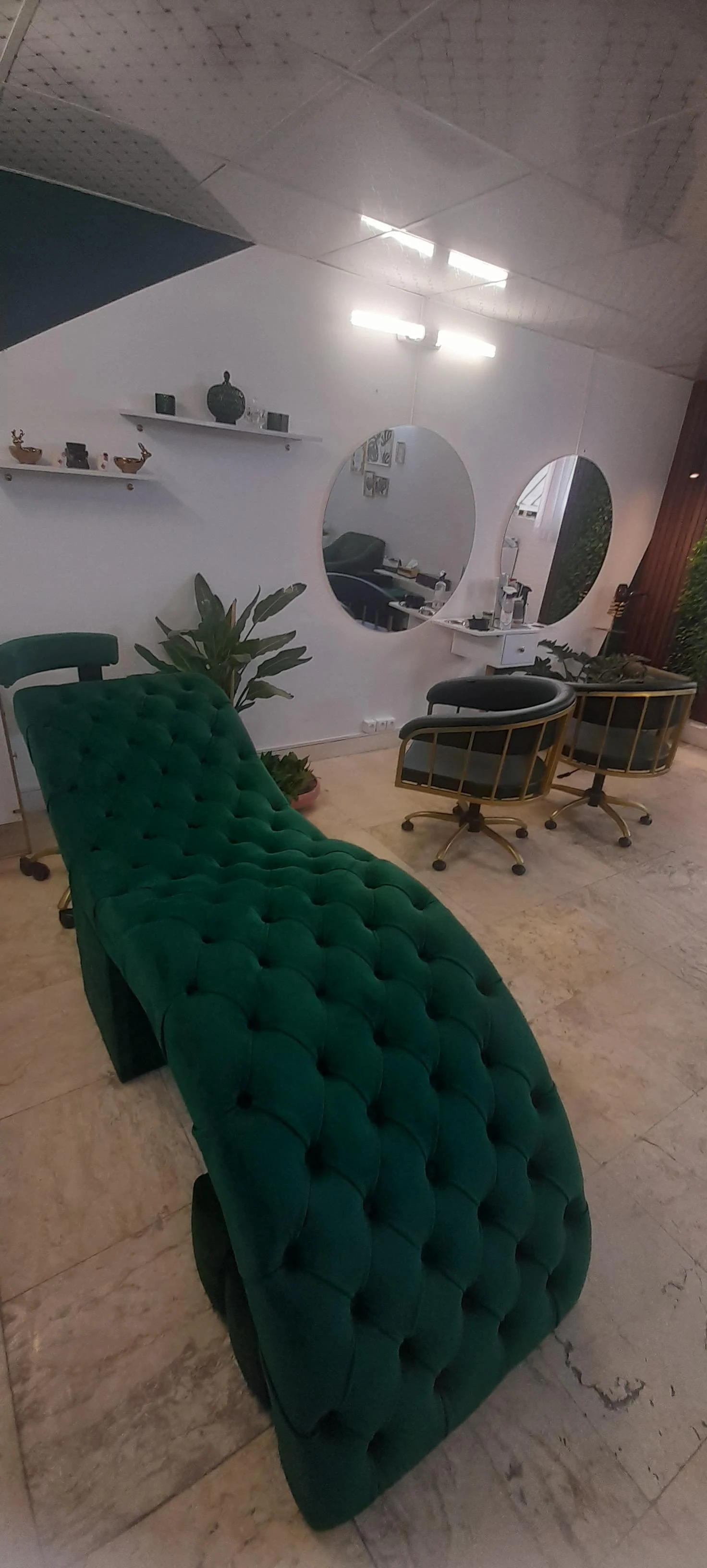 سالن زیبایی لوتوس - Lotus Beauty Studio - آموزشگاه آرایشگری در تهران - تصویر 2