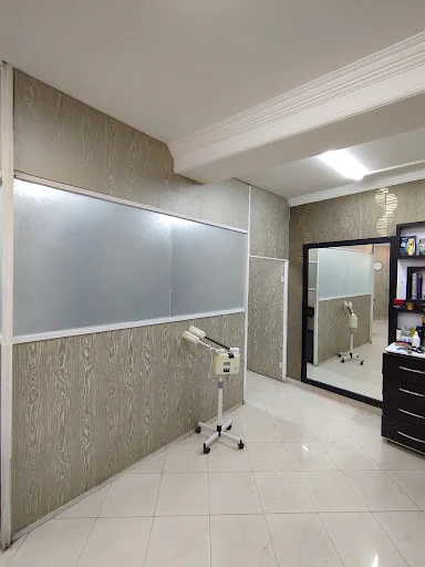 پروتز موی امیر - آرایشگاه مردانه در تبریز