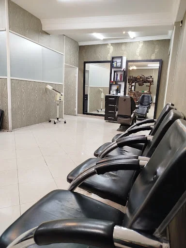 پروتز موی امیر - آرایشگاه مردانه در تبریز