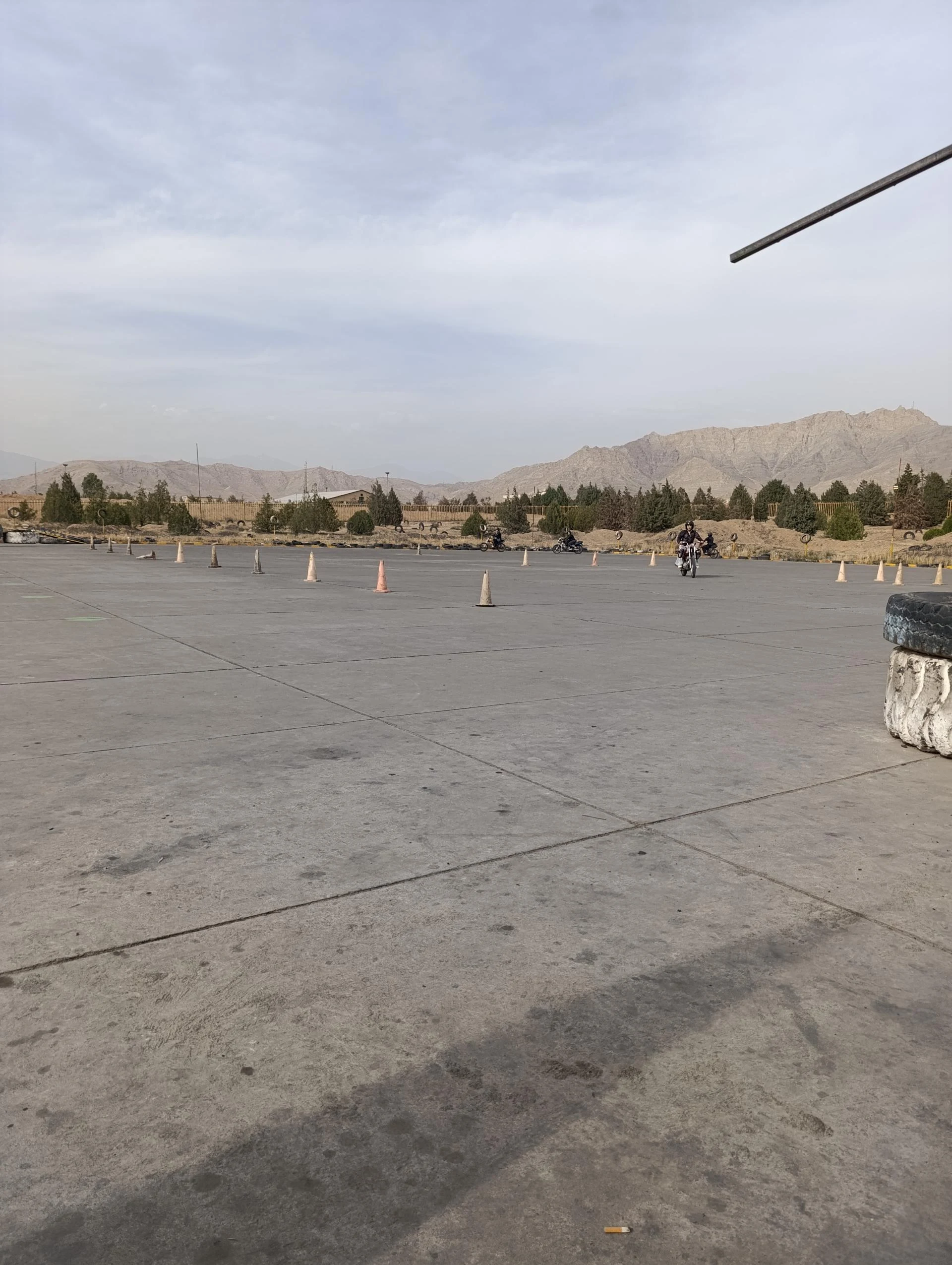 آموزشگاه رانندگی هدف