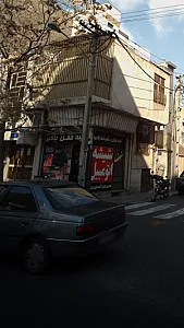 شیشه و قفل اتومبیل علی