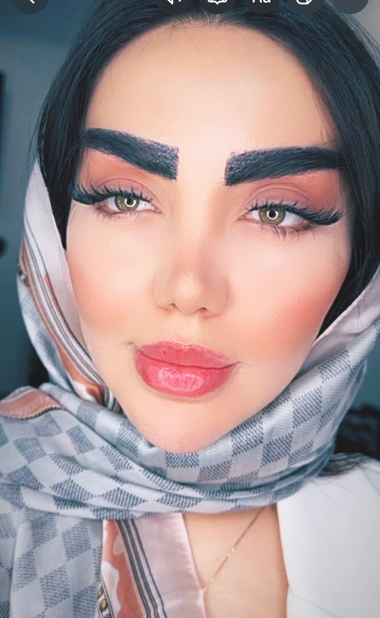 خدمات کاشت و اکستنشن مژه نازنین دولت - تصویر 2