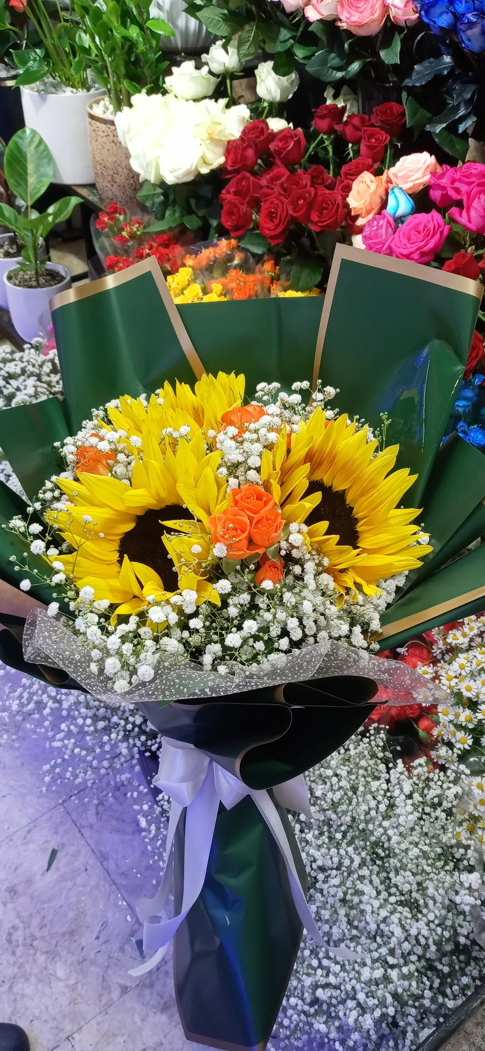 گلستان سعدی - گل‌فروشی در تهران
