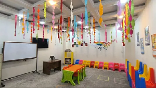 مهد و خانه بازی بهار گلها