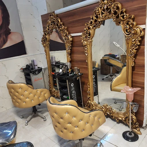 سالن زیبایی سانای سجادی فر