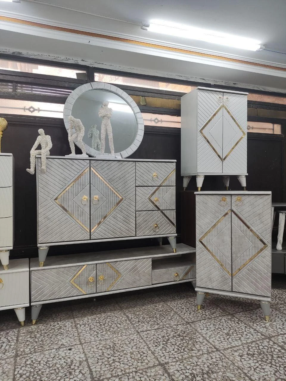 گالری چوب و فلز حمیدی