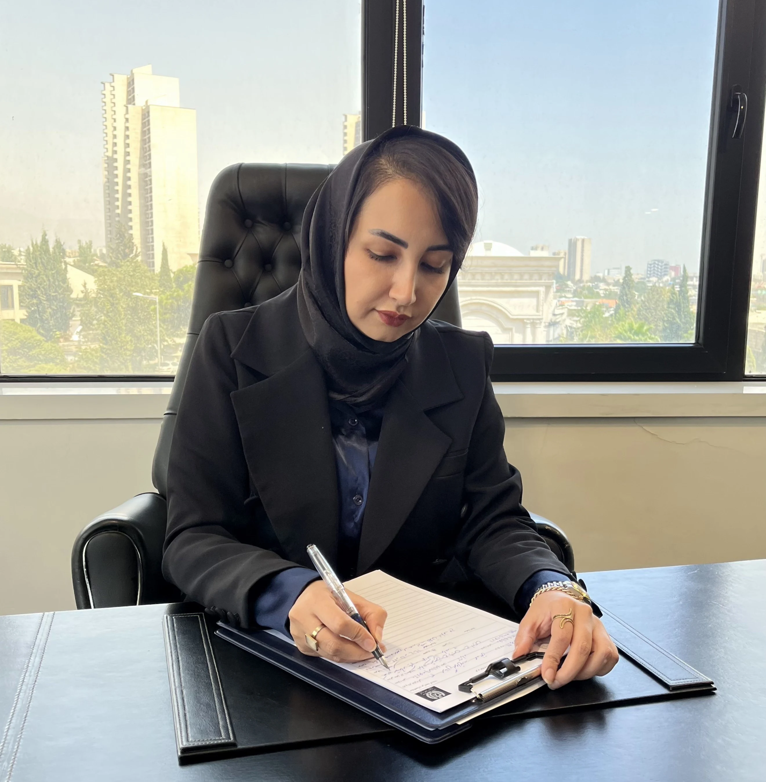مهشید خسروی وکیل پایه یک دادگستری - تصویر 2