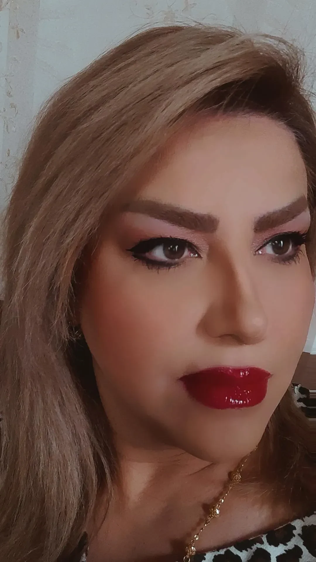 سالن زیبایی طناز
