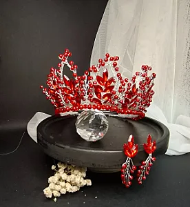 تاج  عروس و اکسسوری  دستساز کهربا گالری