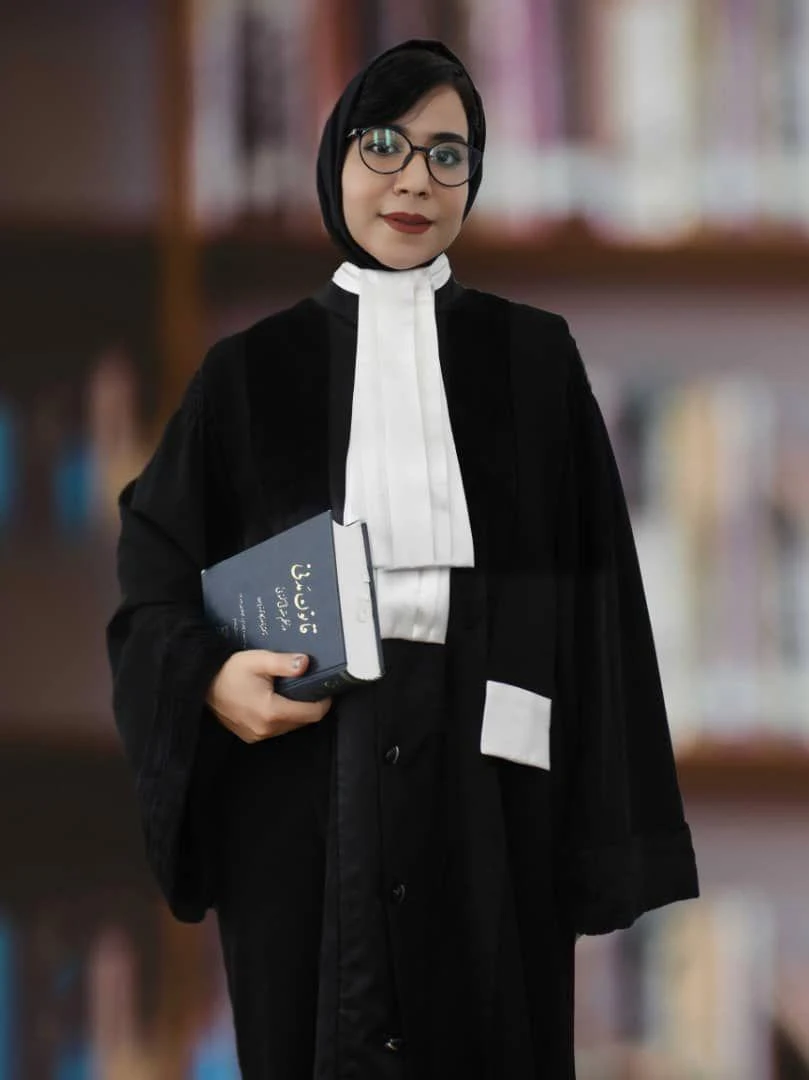 نرگس عبدالله زاده وکیل پایه یک دادگستری - تصویر 4