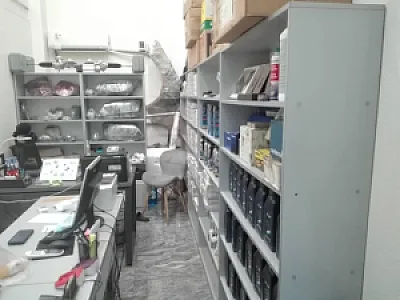 فروشگاه لوازم یدکی اصفهانی