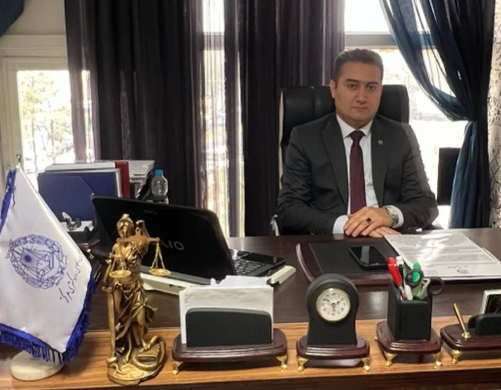 میثم هاشمی وکیل پایه یک دادگستری - تصویر 4