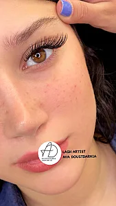 خدمات اکستنشن مژه و لیفت ابرو و مژه