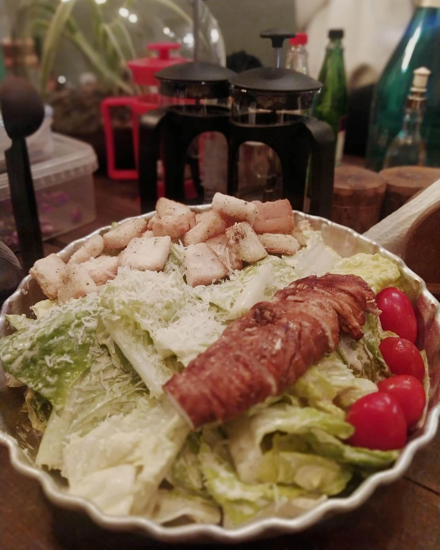 کافه فست فود آوا