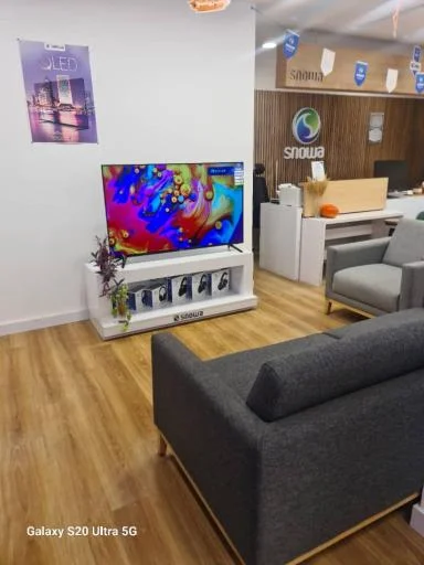 فروشگاه زنجیره‌ای اسنوا