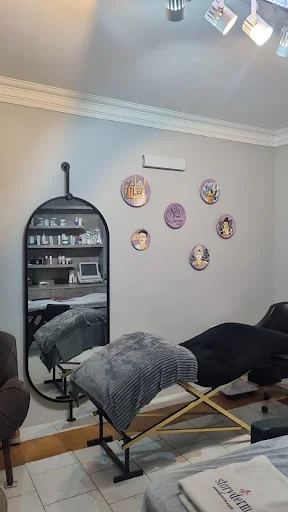 سالن زیبایی جوان