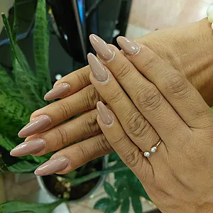 ناخن کاری در منزل در محیط سالم و بهداشتی