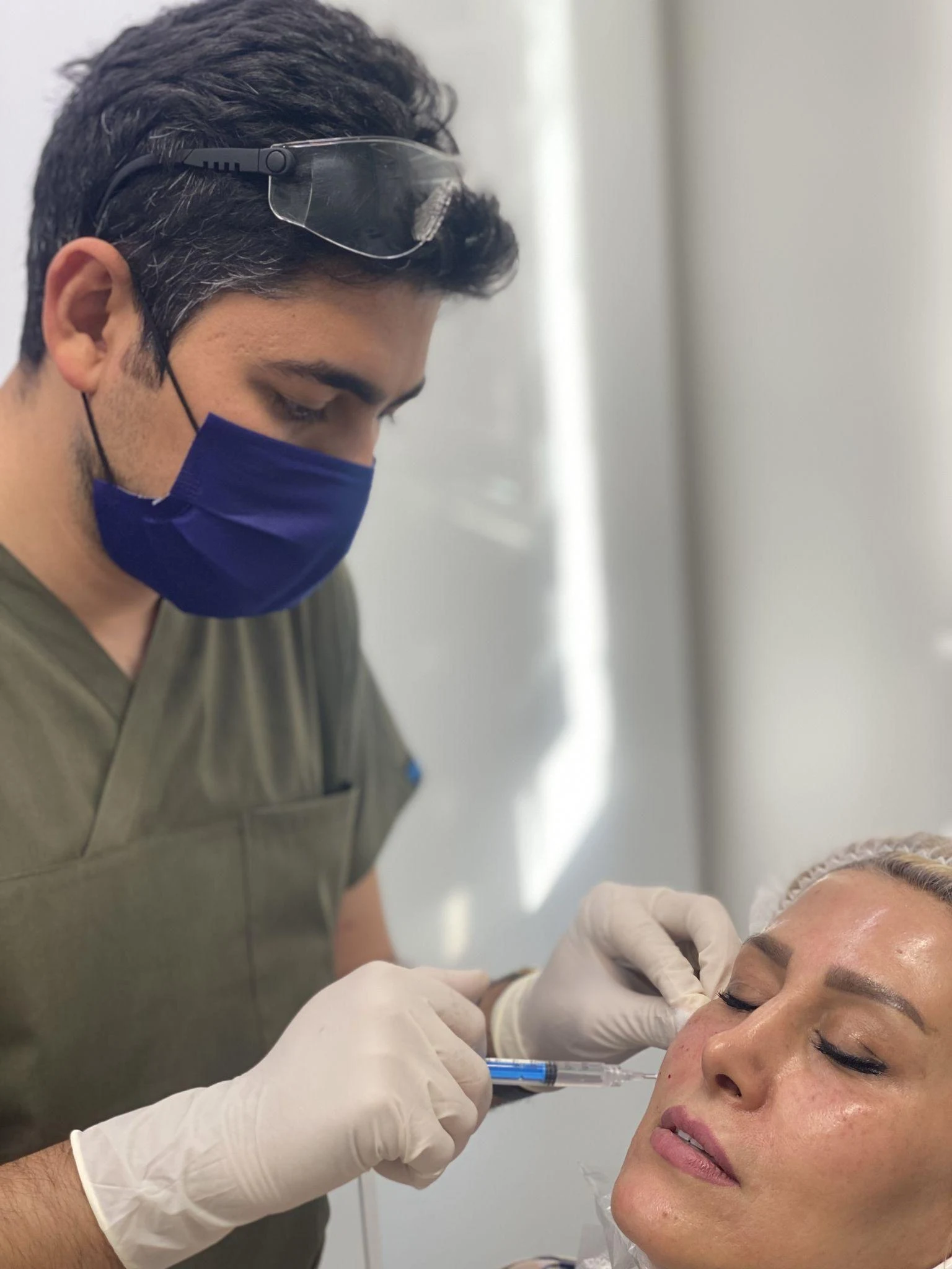 کلینیک پوست و لیزر دکتر محمدی - کلینیک پوست و زیبایی در تهران - تصویر 3