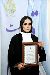 وکیل پایه یک دادگستری ندا احمدی