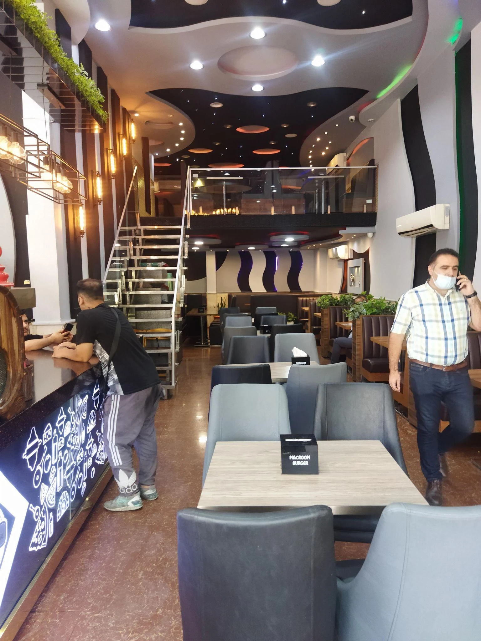 پیتزا مکروم - تصویر 4