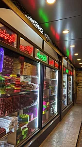 لوازم قنادی و ظروف یکبار گسترش