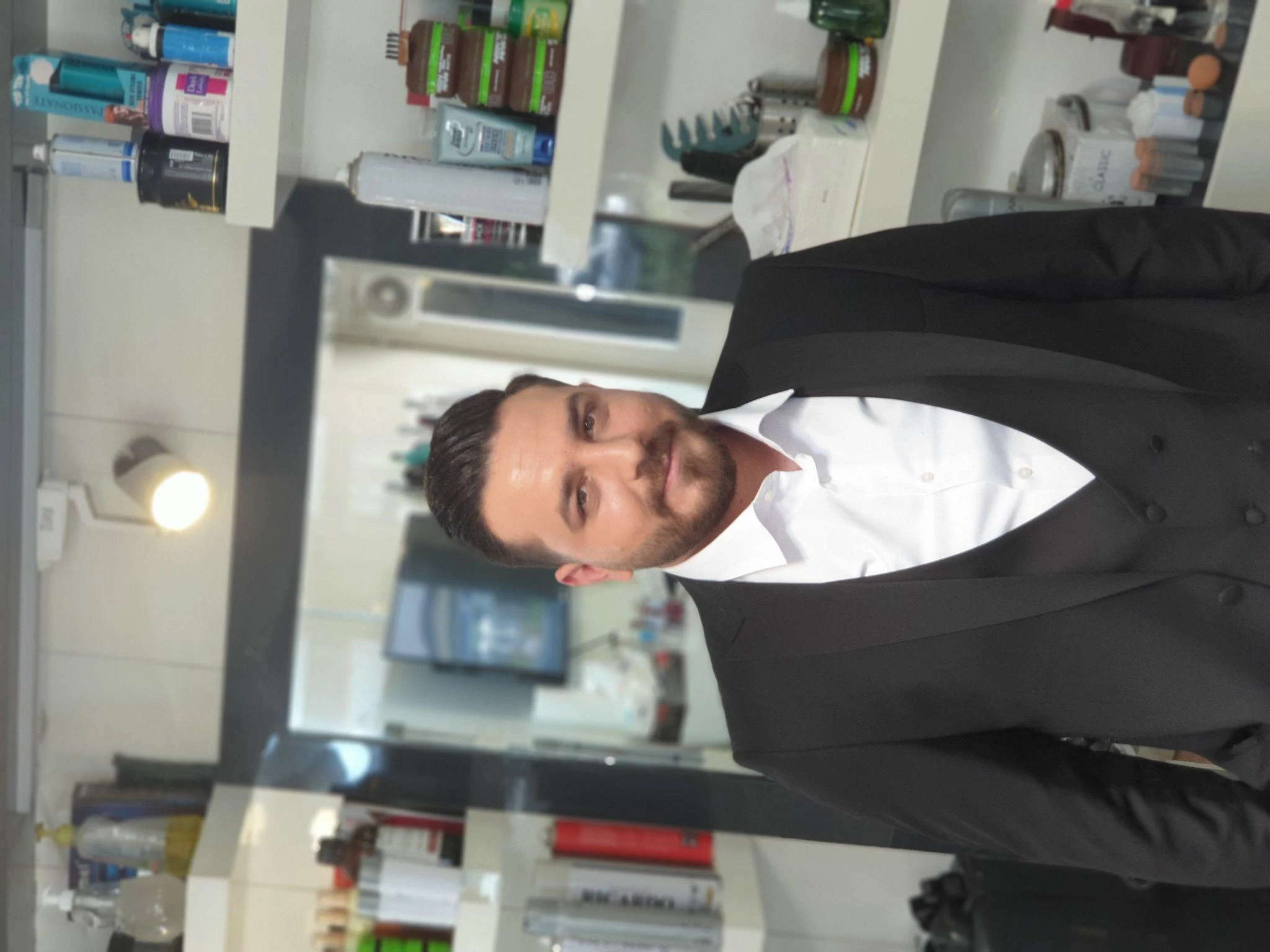 آرایشگاه داماد حامد - تصویر 3