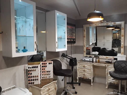 سالن زیبایی گلاریس