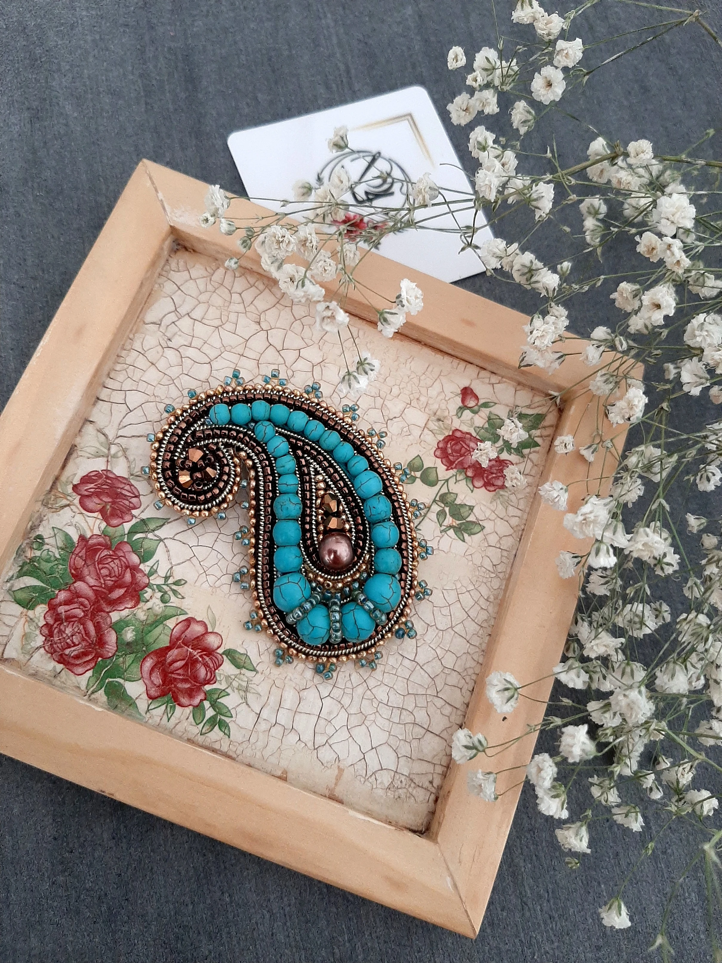 آموزش جواهردوزی و تزئینات لباس روجاکوک - تصویر 3