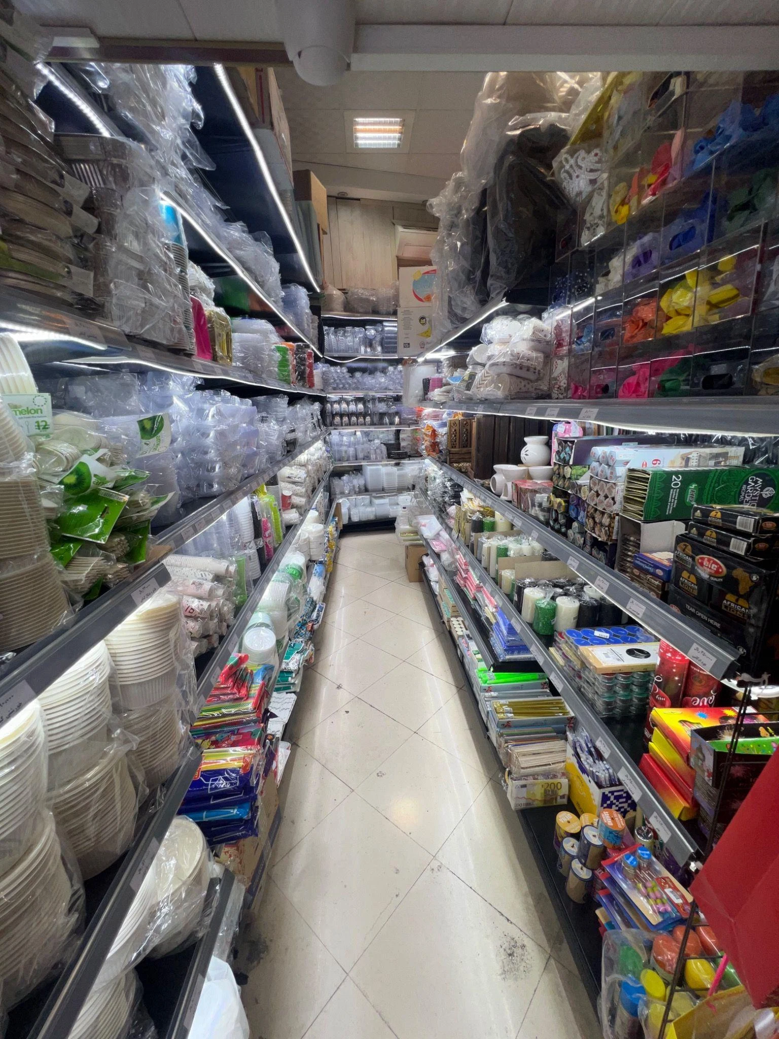 فروشگاه ظروف یکبار مصرف گل آس - تصویر 2