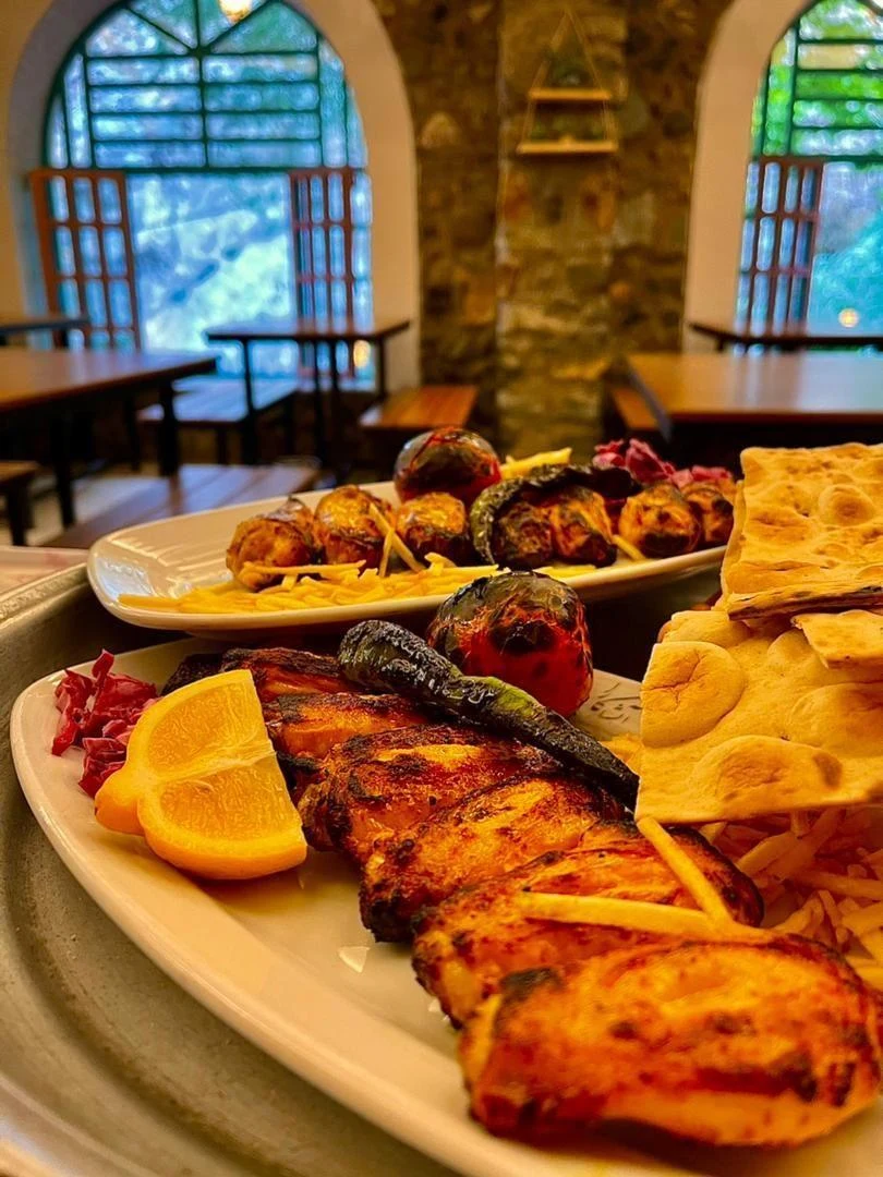 رستوران آبشار کارا - تصویر 4