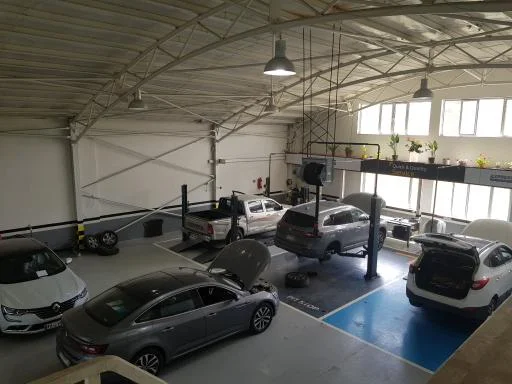 نمایندگی تویوتا و رنو کاوه (رحمت‌دوست)