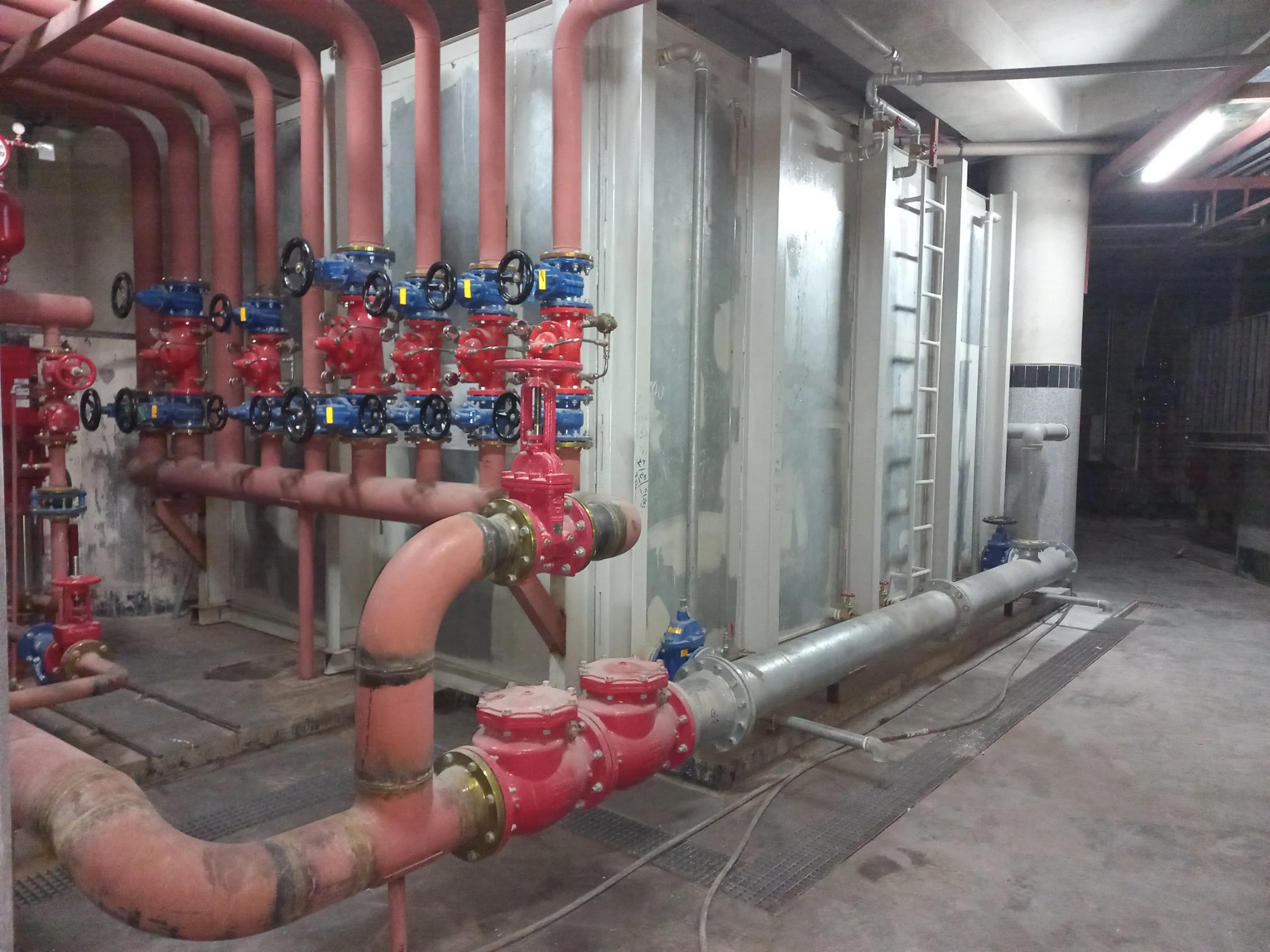 تاسیسات ساختمانی فنی مهندسی زارع