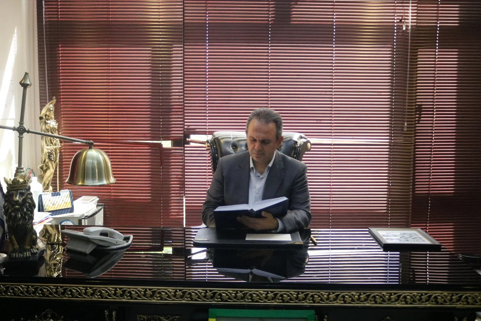 وکیل پایه یک دادگستری فرید پزشکان جلیلی