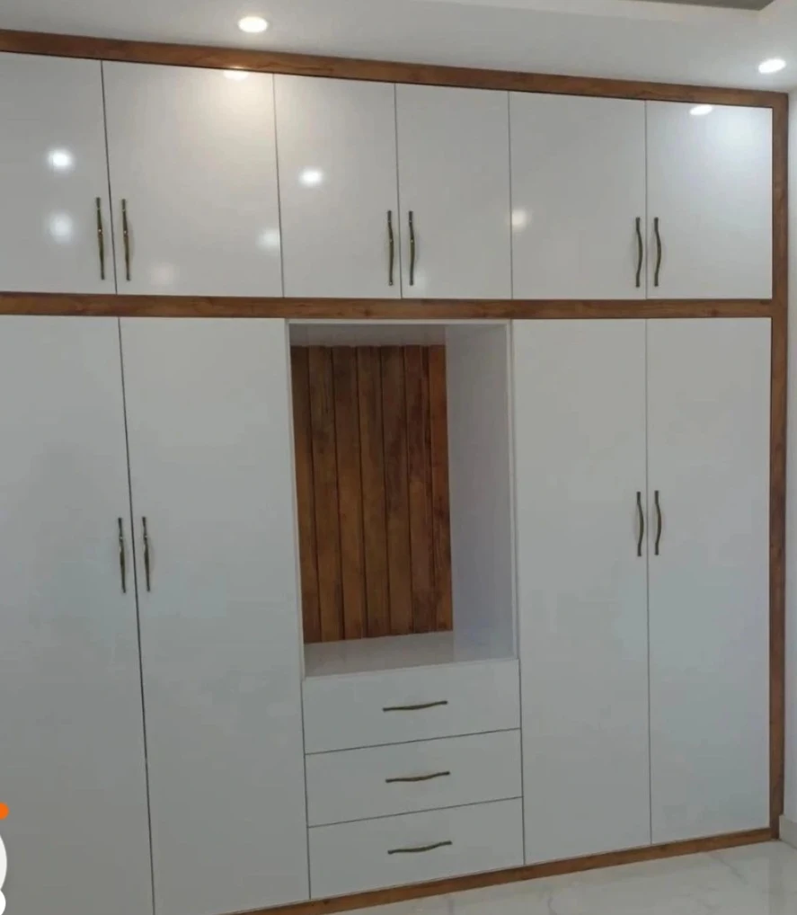 اجرای کابینت و کمد و دکور فروشگاه خراسانی - لوازم برقی و الکتریکی در تهران - تصویر 4