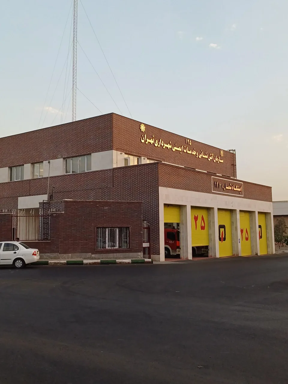 ایستگاه اتش نشانی ۱۳۶ - تصویر 3