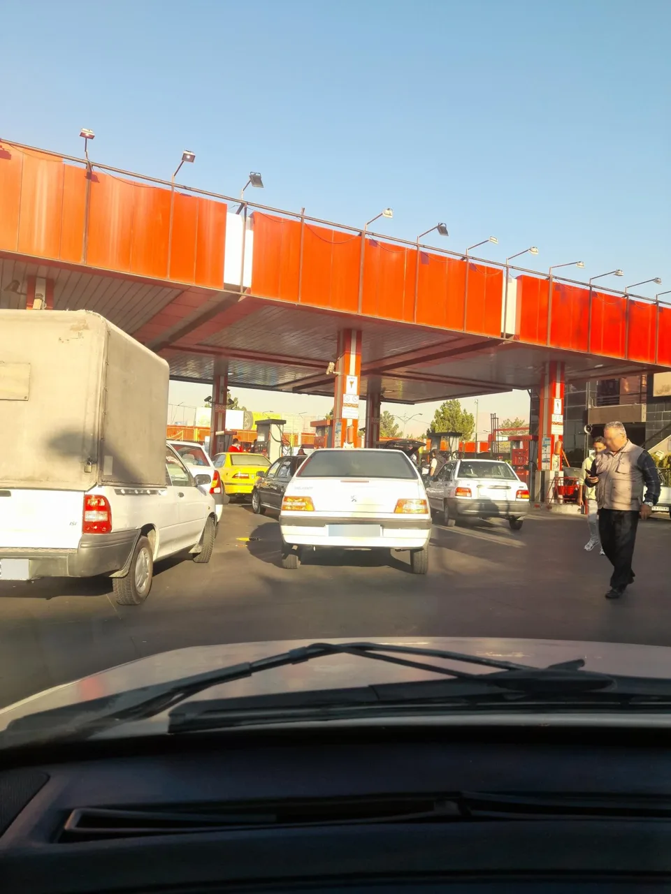 پمپ بنزین 221 - تصویر 4