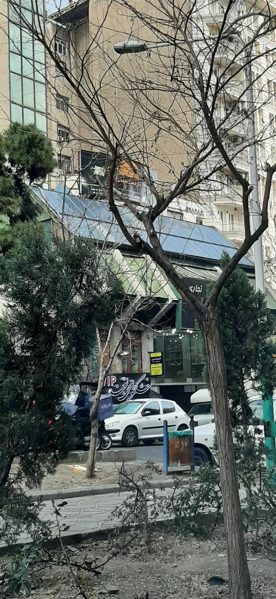 خشکشویی نونهالان - کارواش و دیتیلینگ در تهران