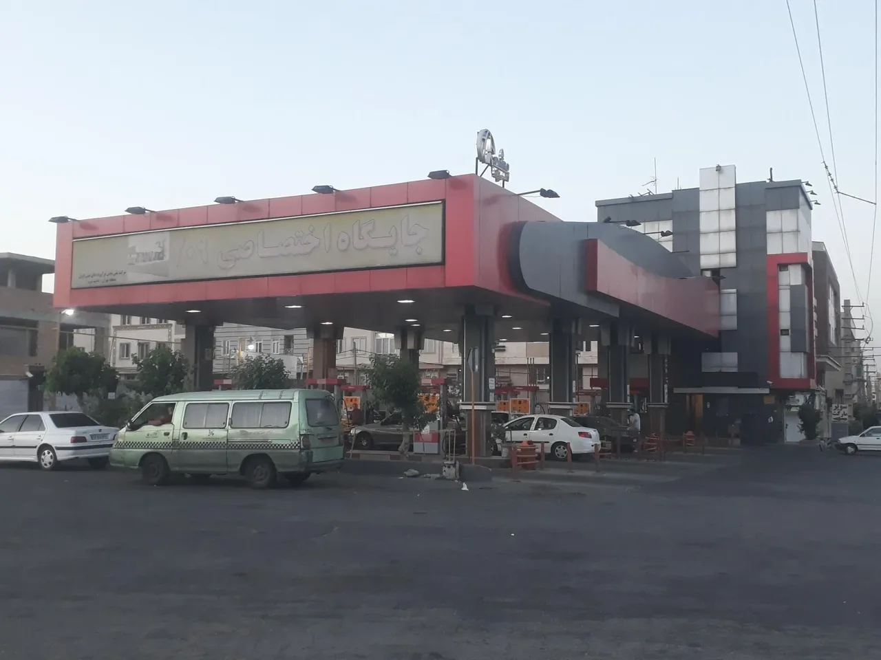 پمپ بنزین 209 - تصویر 2