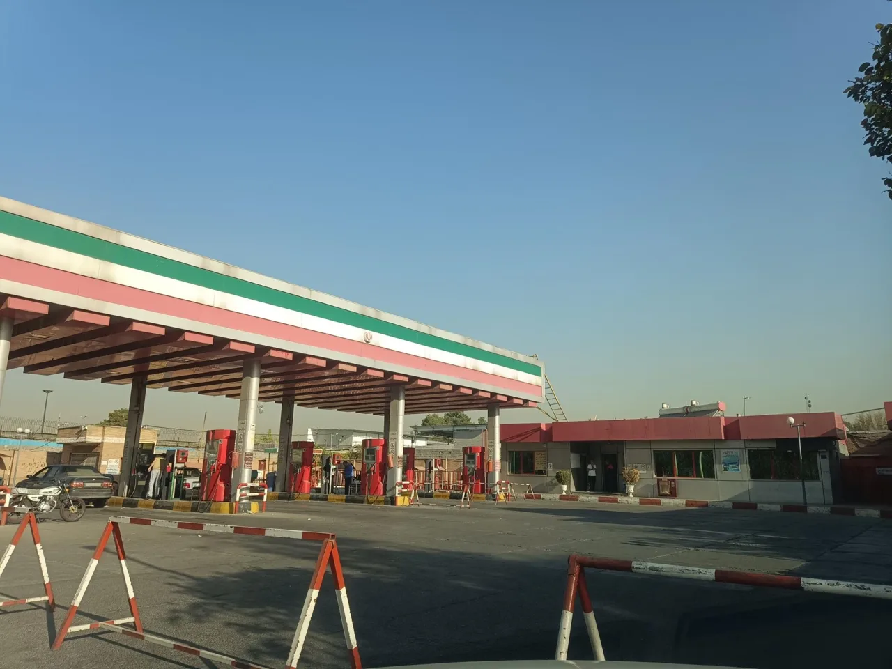 پمپ بنزین 198 سیمتری جی - تصویر 4