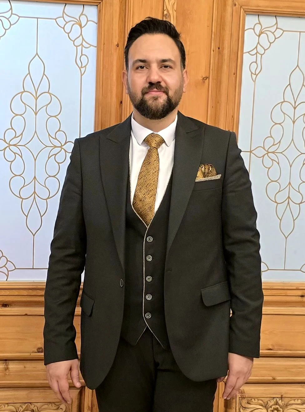 وکیل وحید پیرهادی - تصویر 3