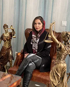 وکیل پایه یک دادگستری سپیده کریمی