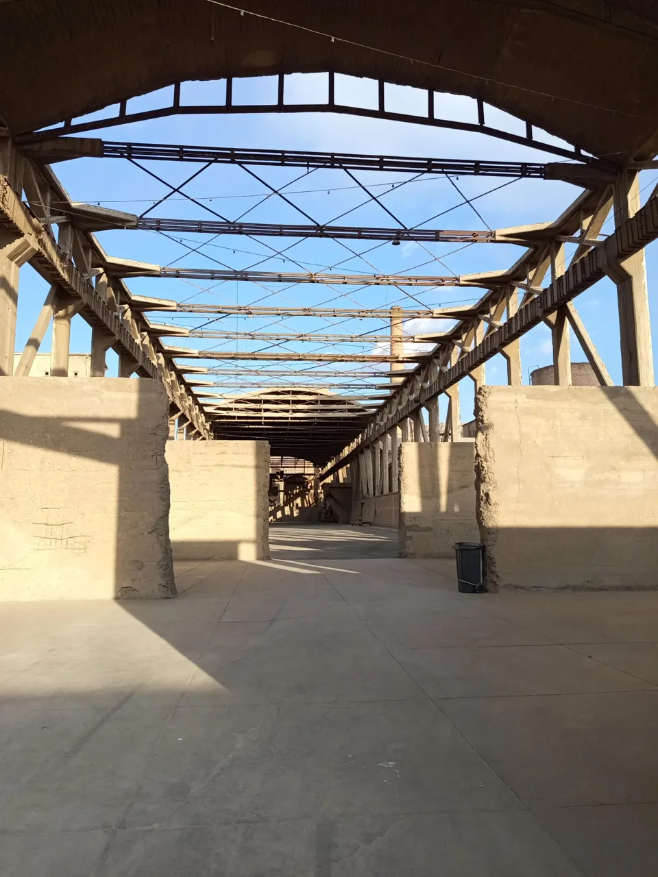 سیمان ری (کارخانه متروکه) - تصویر 4