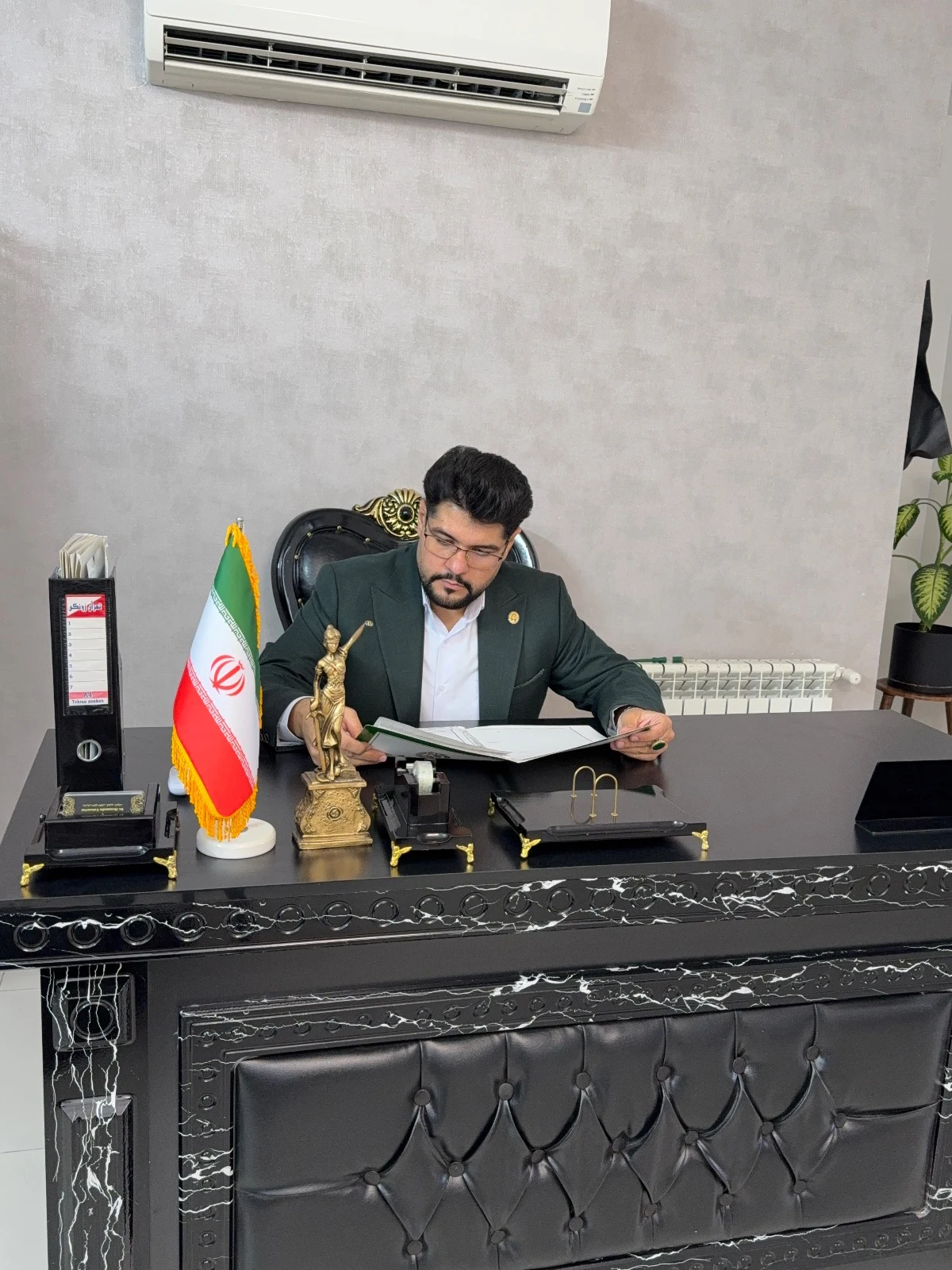 وکیل حسام الدین انتظاریان - دفتر وکالت در تهران