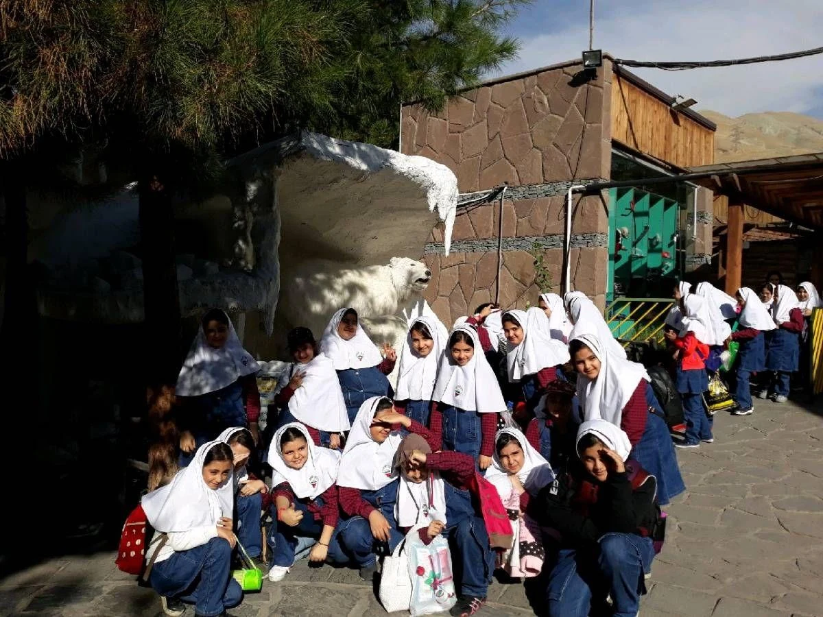 مهدکودک و دبستان طلوع - مدرسه در تهران - تصویر 2