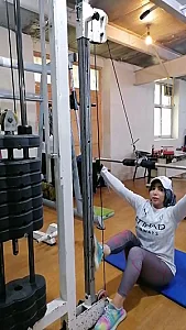مربی بدنساز و trx  خانم آبشاهی