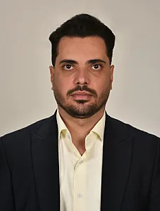 وکیل جواد آزادی