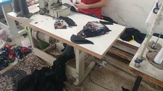 پوشاک ورزشی میان اسپرت