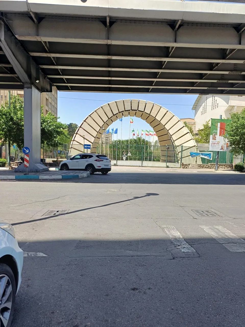 دانشگاه صنعتی امیرکبیر تهران - تصویر 4