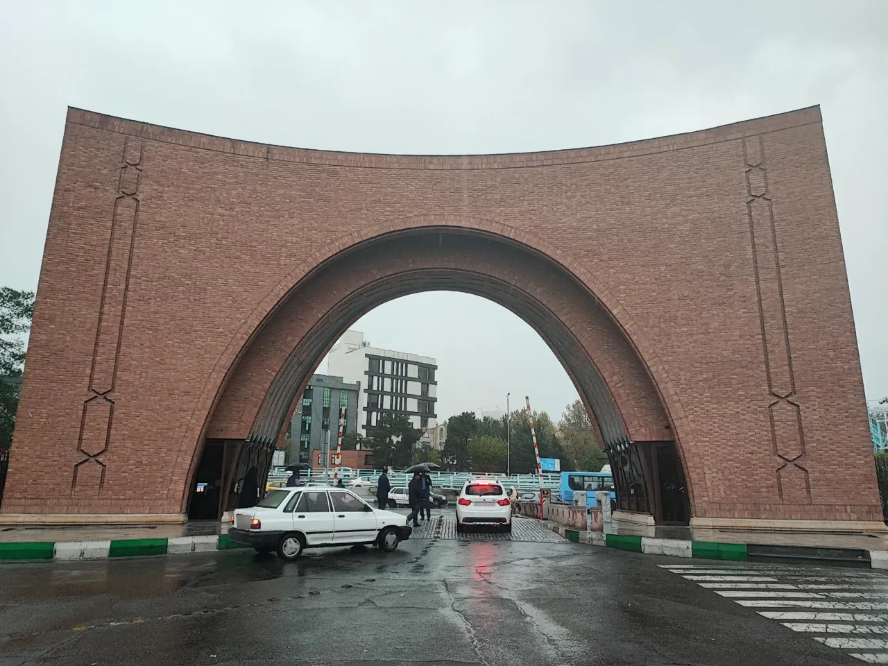 دانشگاه تربیت مدرس - تصویر 2