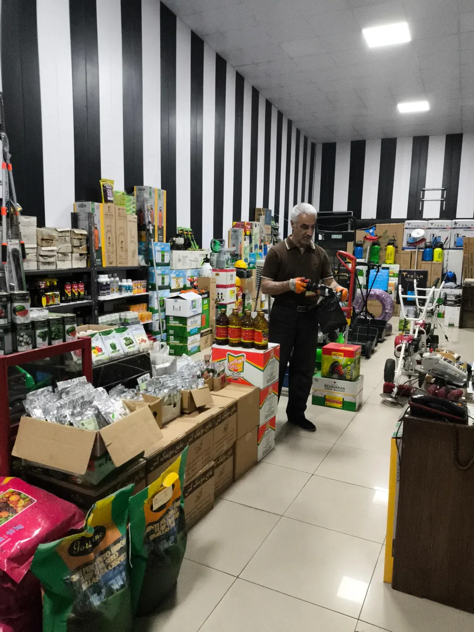 فروشگاه کشاورزی چمن - تصویر 3